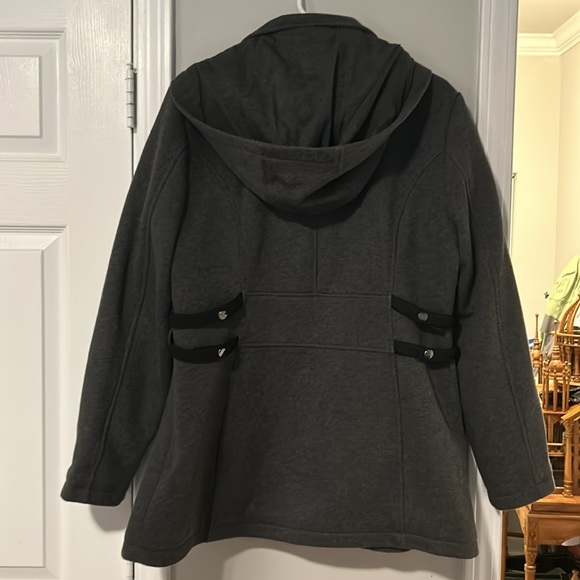 Adorable Jones New York jacket. - Picture 3 of 3